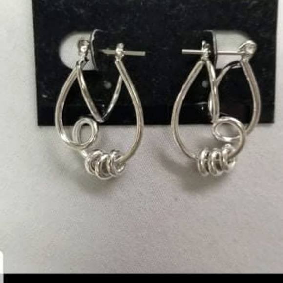 Women's earrings - Picture 3 of 4